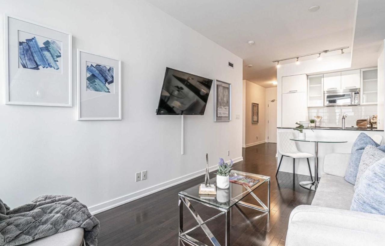 Central Condo In The Heart Of Τορόντο Εξωτερικό φωτογραφία