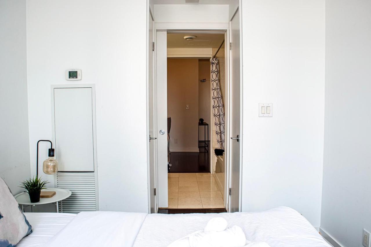 Central Condo In The Heart Of Τορόντο Εξωτερικό φωτογραφία